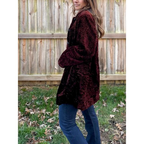 Plum Textured Faux Fur Lodge Coat | Vintage Aspen Winter Statement - Picture 5 of 9